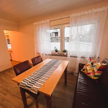 Frisch Renovierte Ferienwohnung In Ruhiger Lage Braunfels Exterior photo